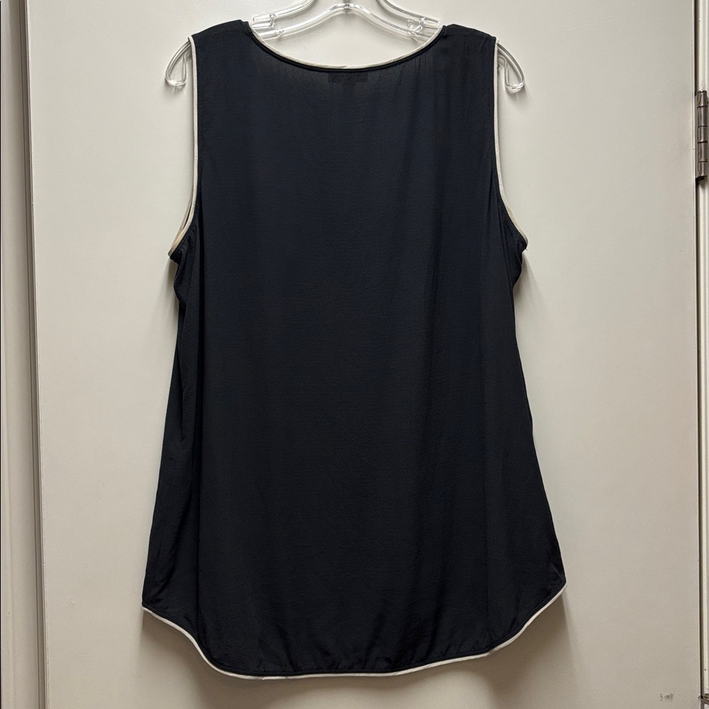 Eileen Fisher Women's Black Sleeveless Blouse with Cream Trim Size Large - Picture 3 of 5